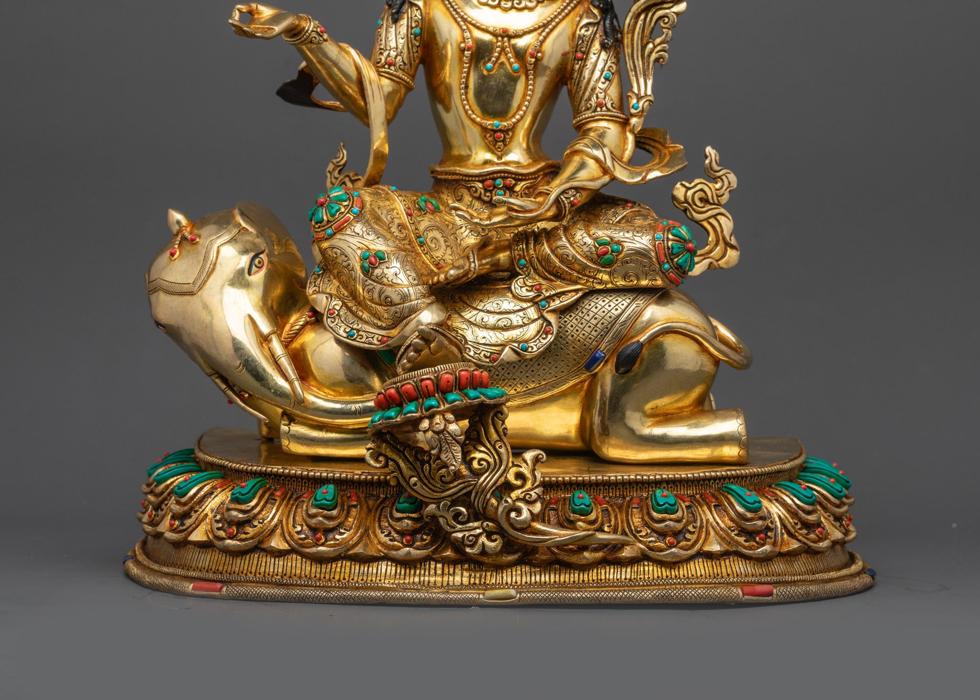 Spiritual Samantabhadra Statue | Exquisite Handmade Himalayan Artwork