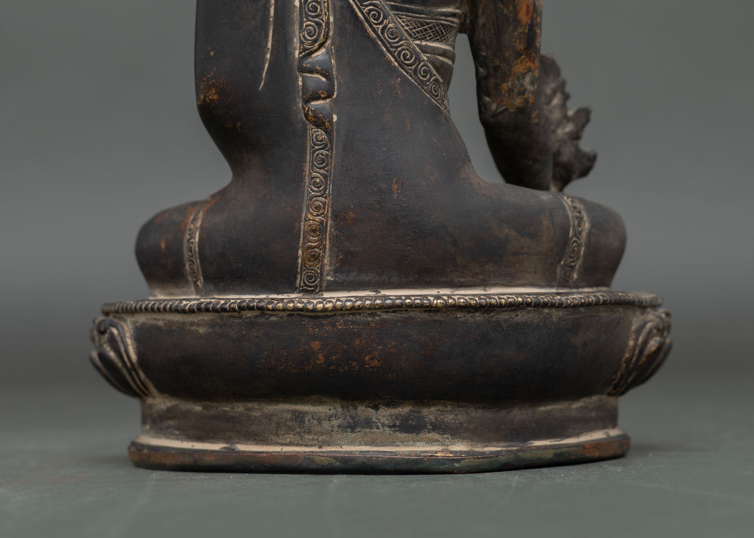 Medicine Buddha Statue