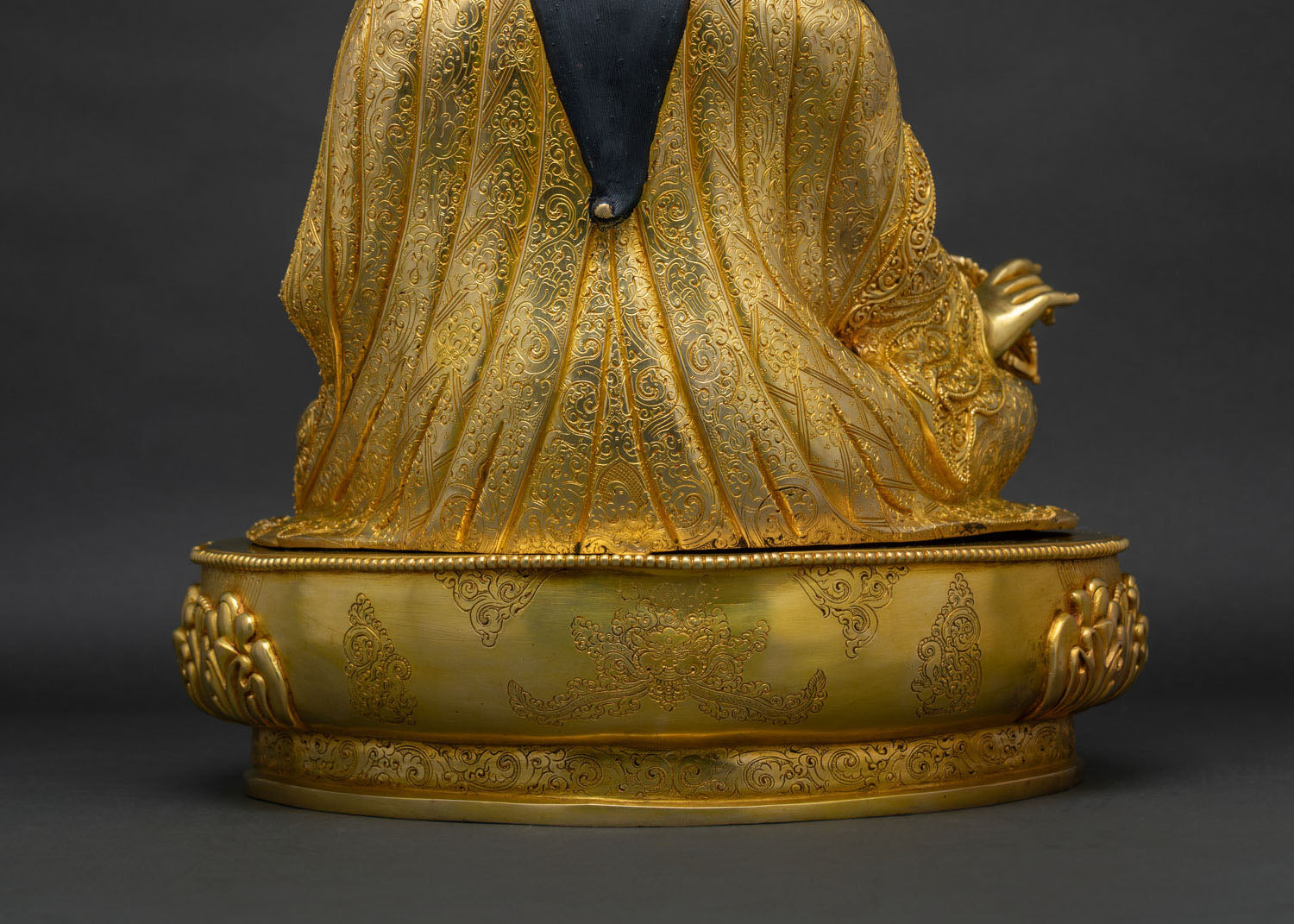 Exquisite Large Guru Rinpoche Statue | Fine Newari Craftsmanship