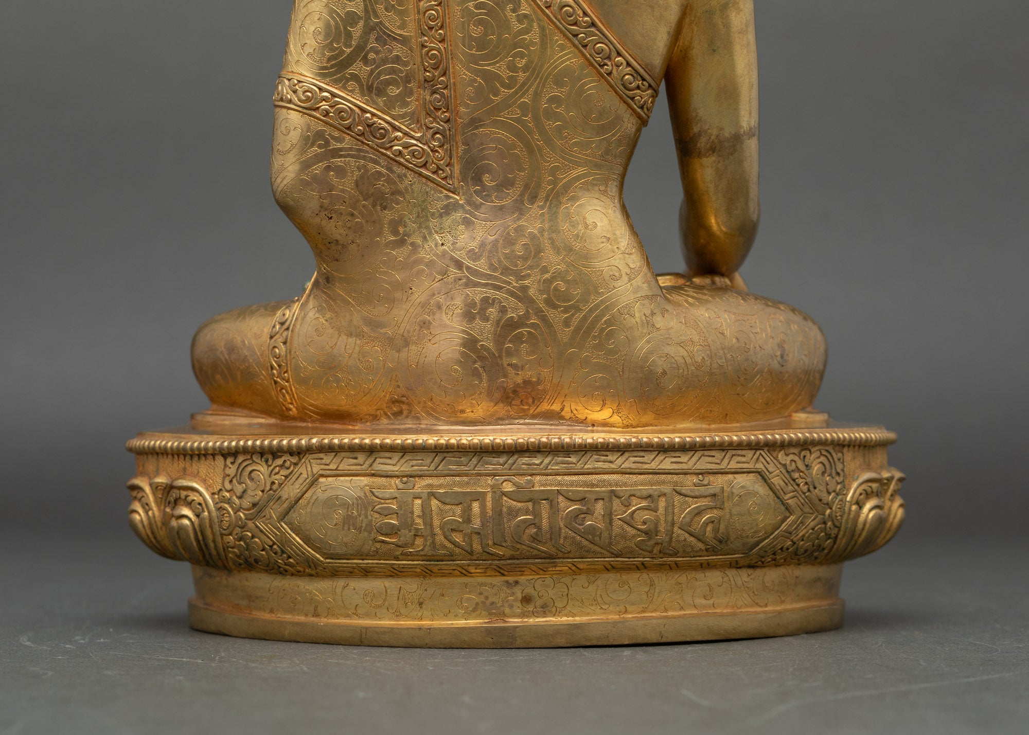 Handcrafted Shakyamuni Buddha Scupture - The Founder of Buddhism