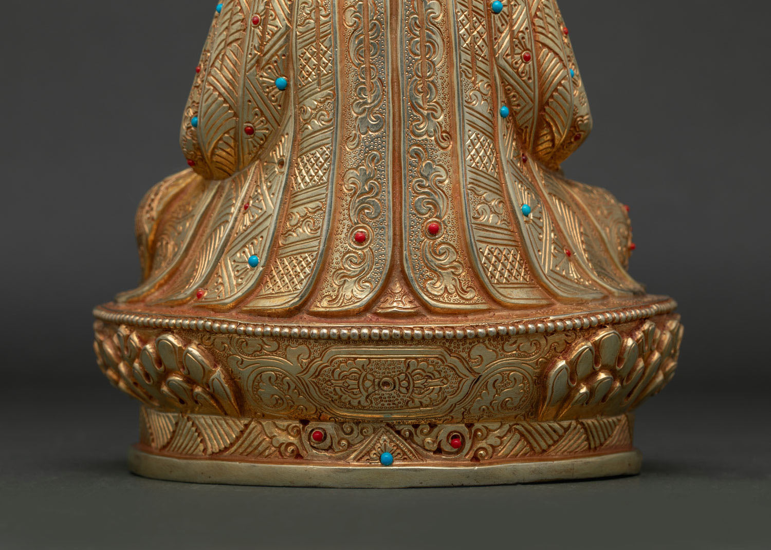 Guru Norla Statue