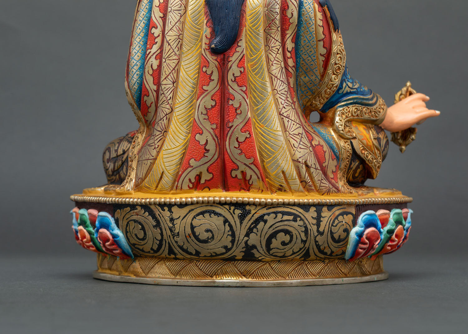 Guru Rinpoche Statue