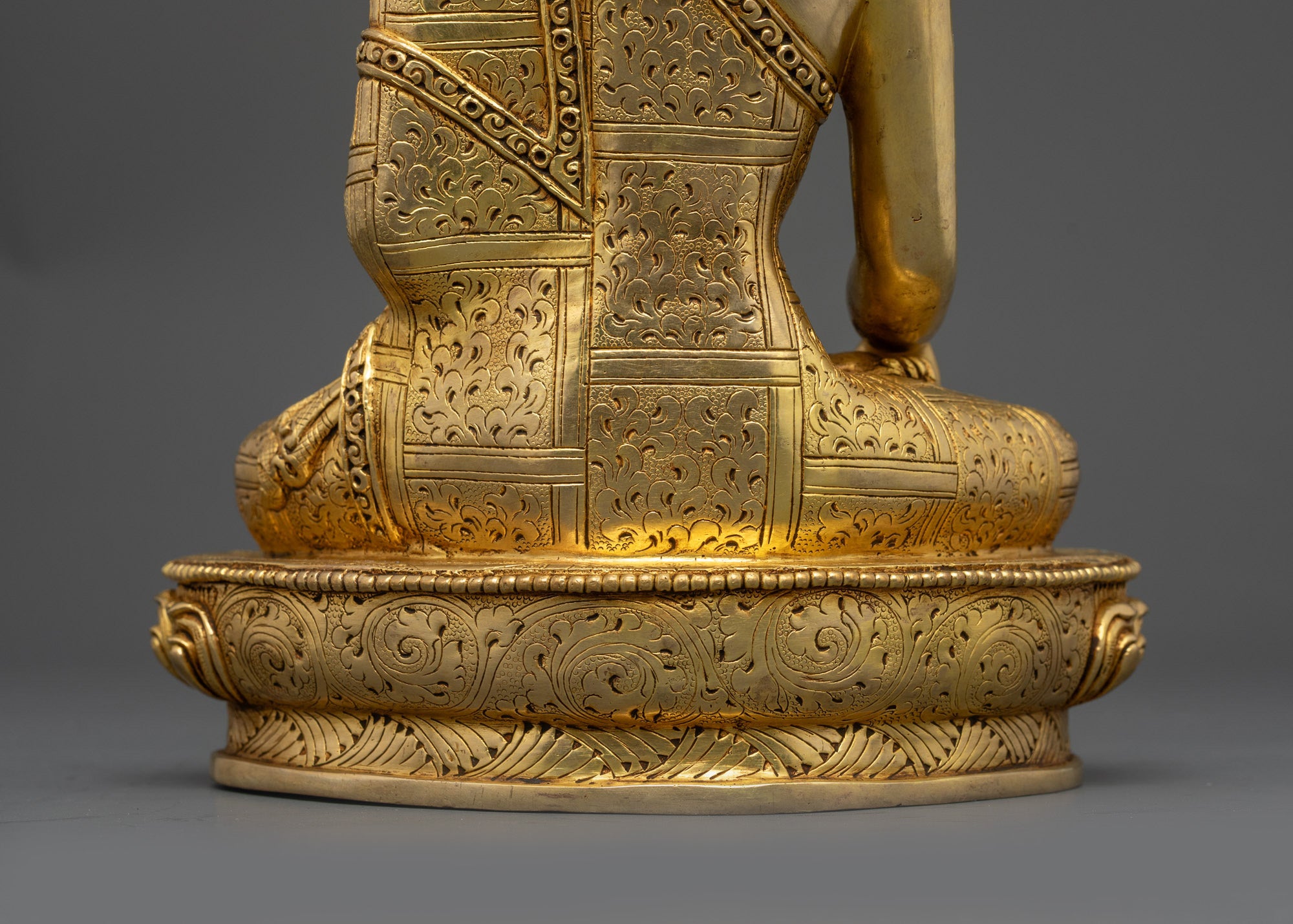 Golden Gautama Shakyamuni Buddha Statue | Sculpture for Peaceful Spaces