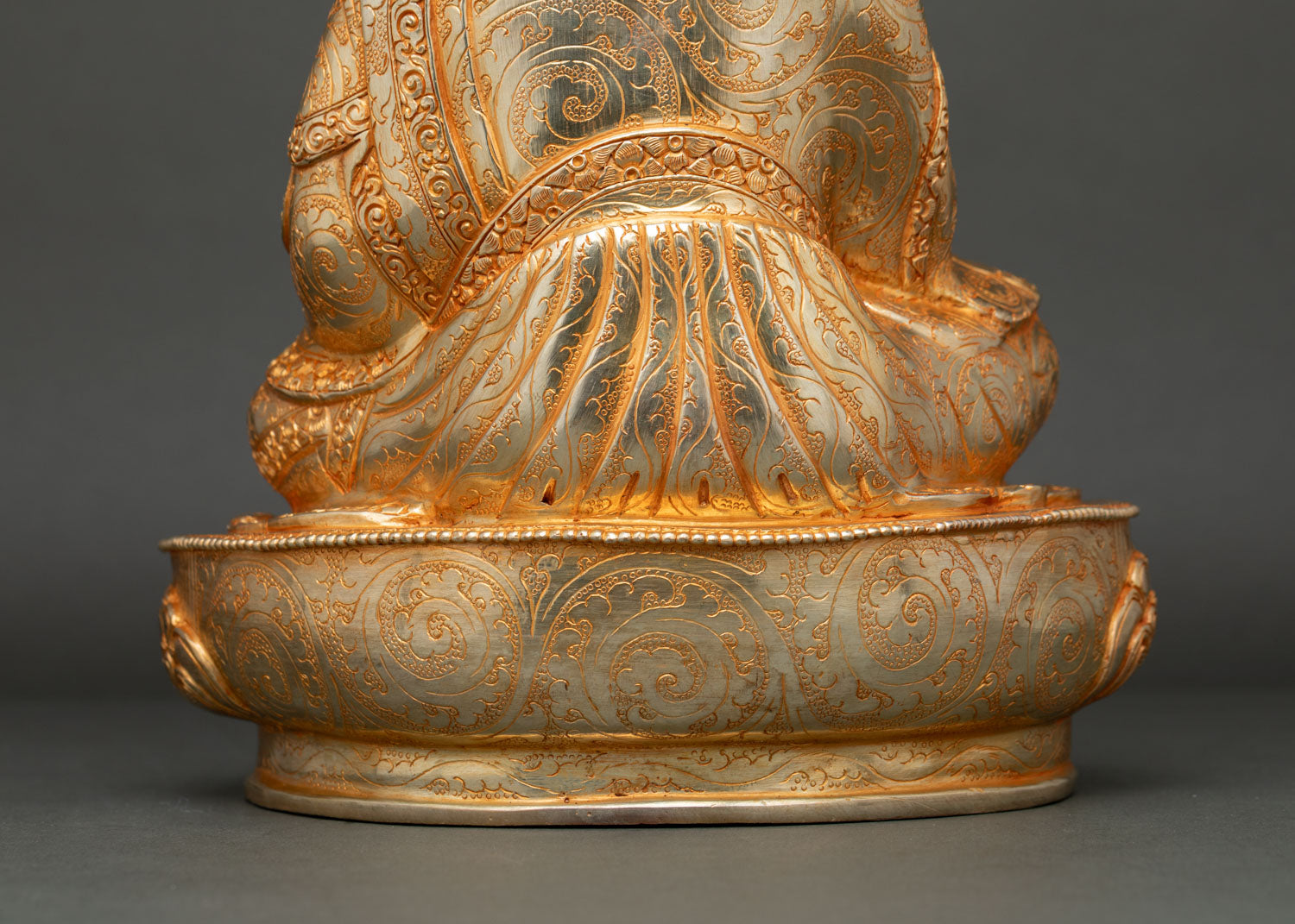 Guru Norla Statue