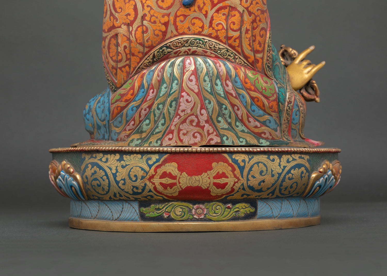 Guru Rinpoche Statue