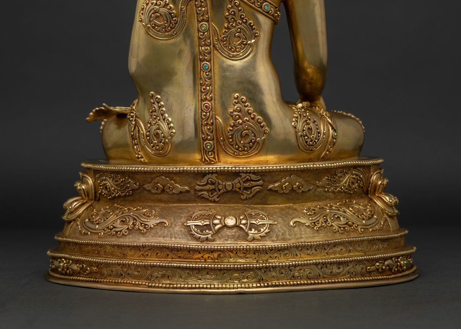 Enlightened Shakyamuni Buddha Statue for Deep Meditation