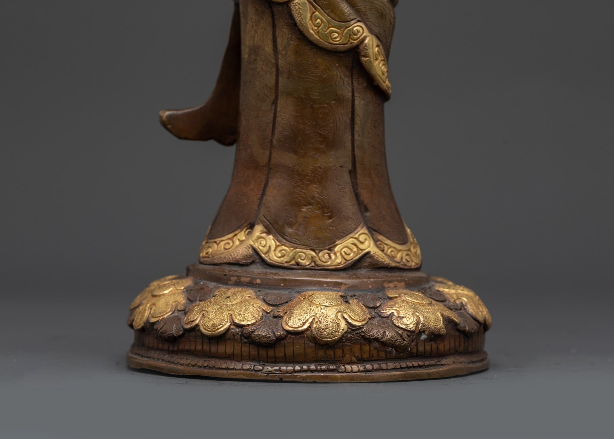 Guru Rinpoche Statue