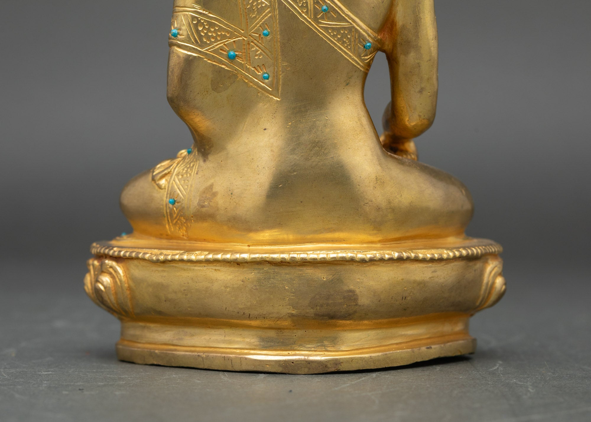 Spiritual Shakyamuni Buddha Statue – Icon of Wisdom and Awakening