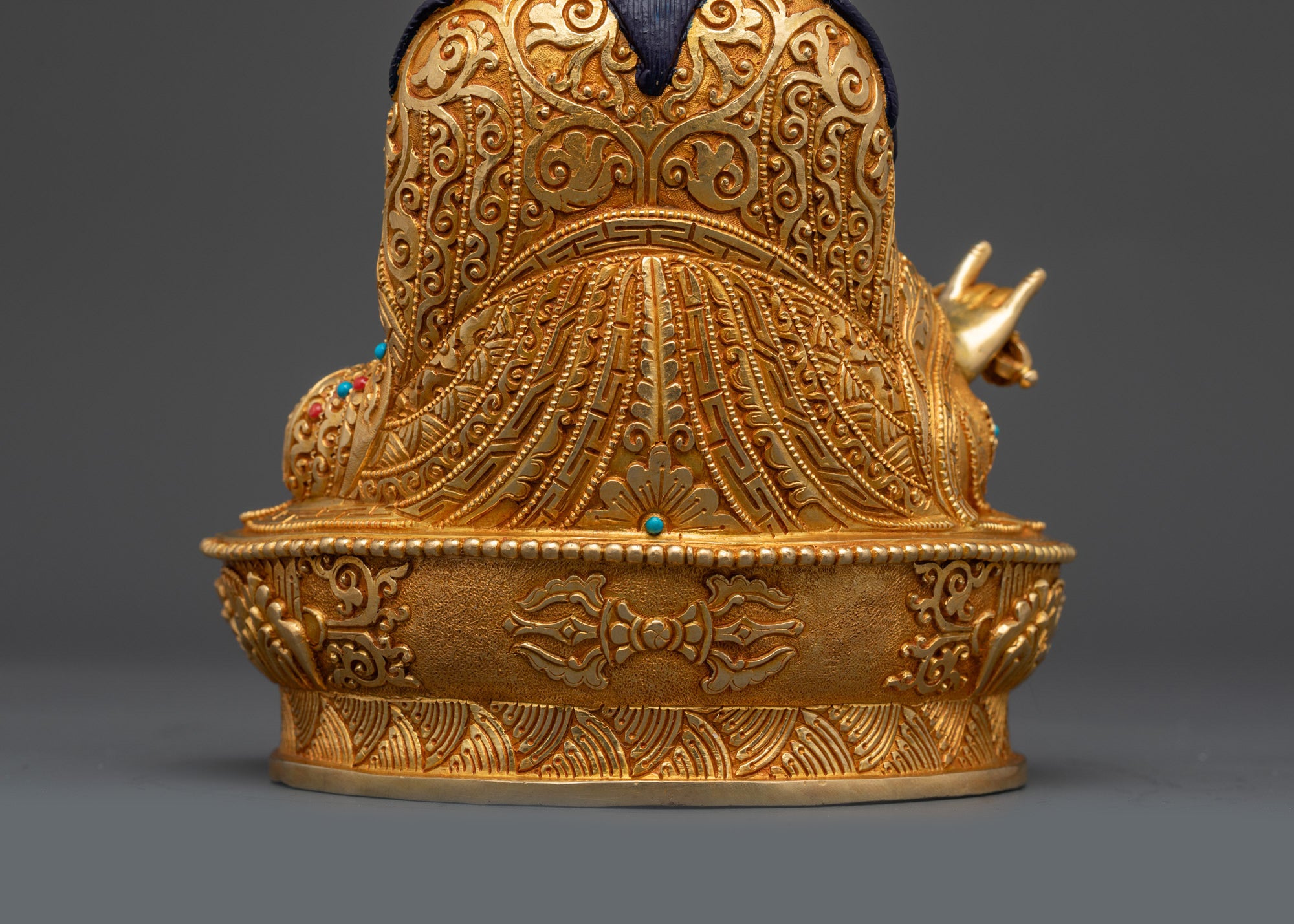 Guru Rinpoche Statue