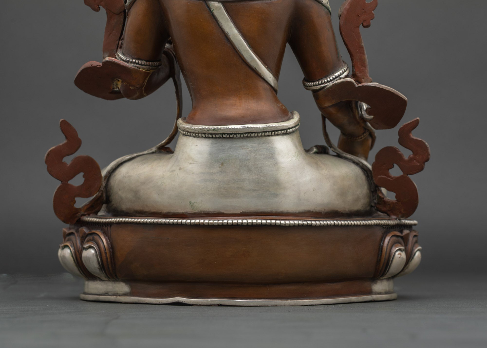 Elegant Green Tara Statue – Nepalese Spiritual Artwork