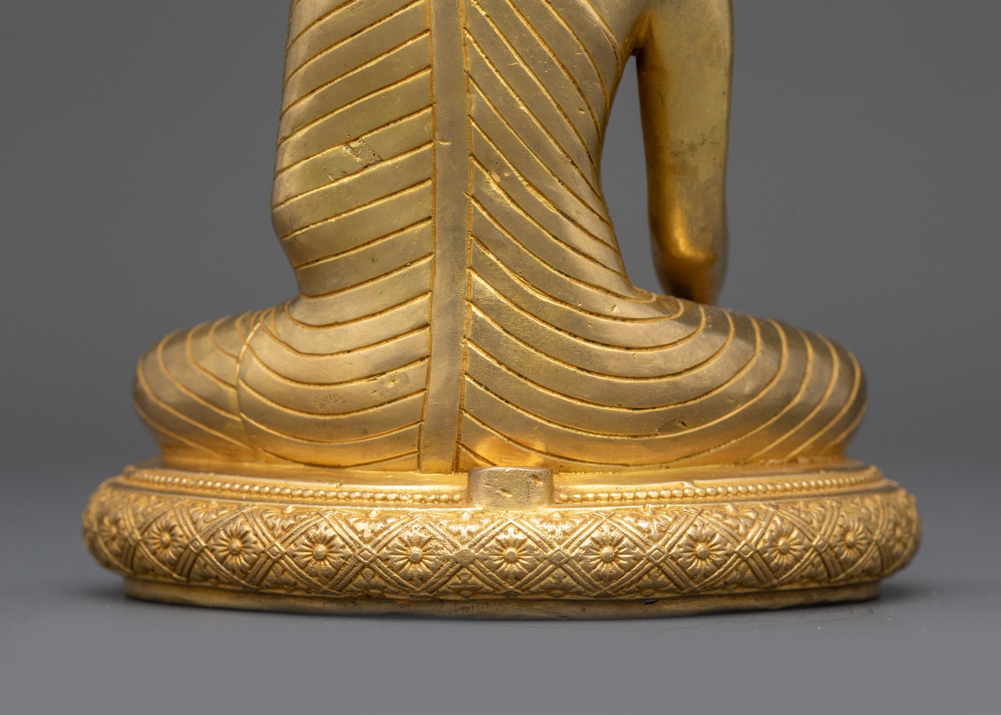 Shakyamuni Buddha Statue for Meditation | Traditional Tibetan Artwork