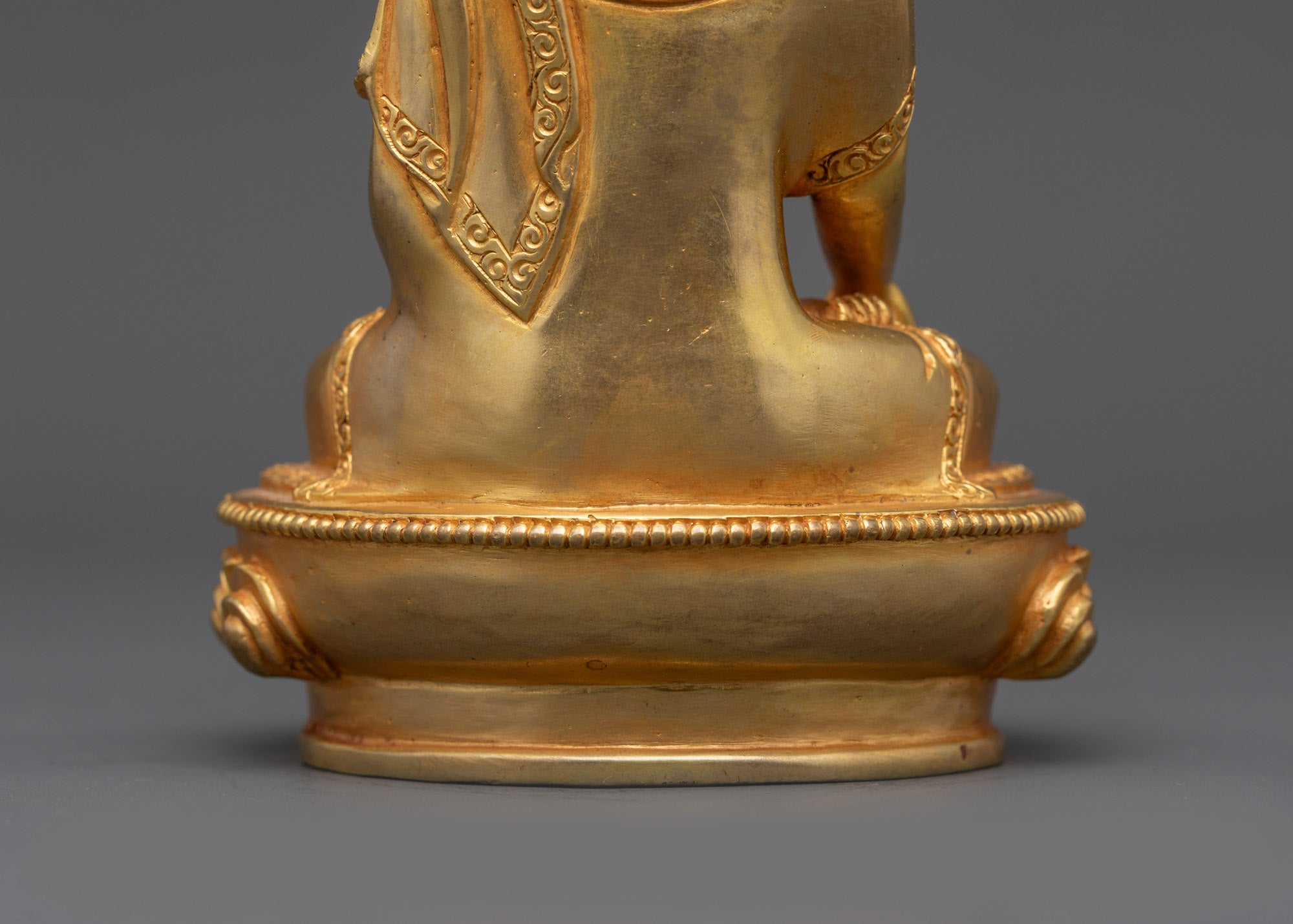 Buddha Shakyamuni Statue