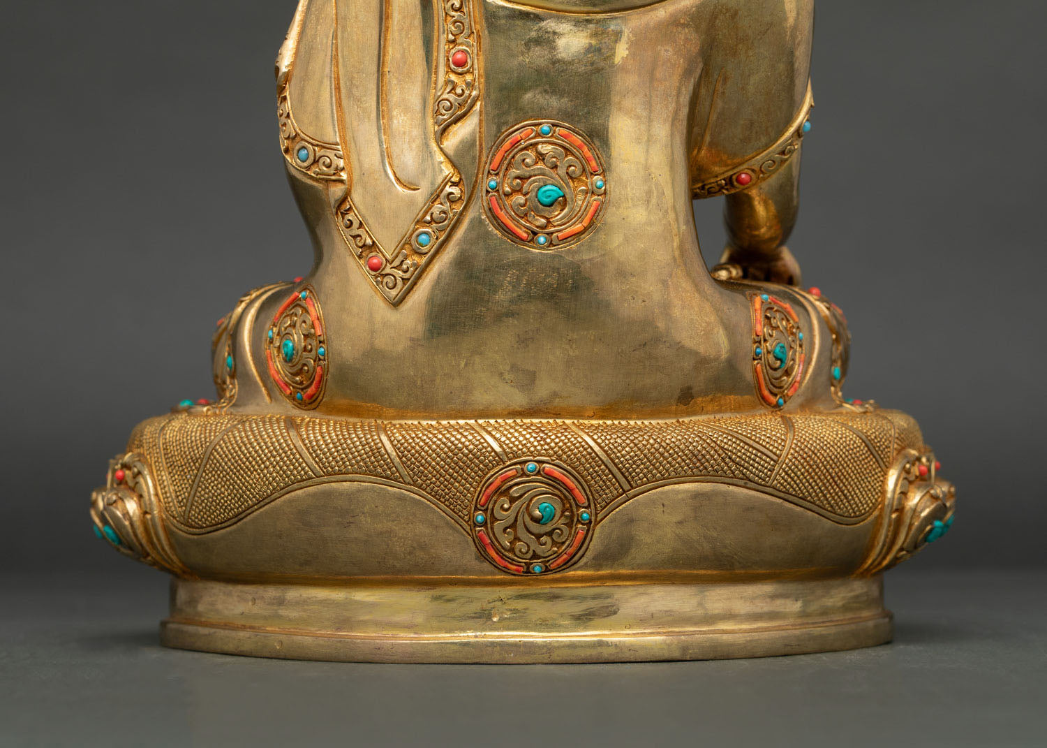 Buddha Shakyamuni Statue | Traditional Buddhist Art