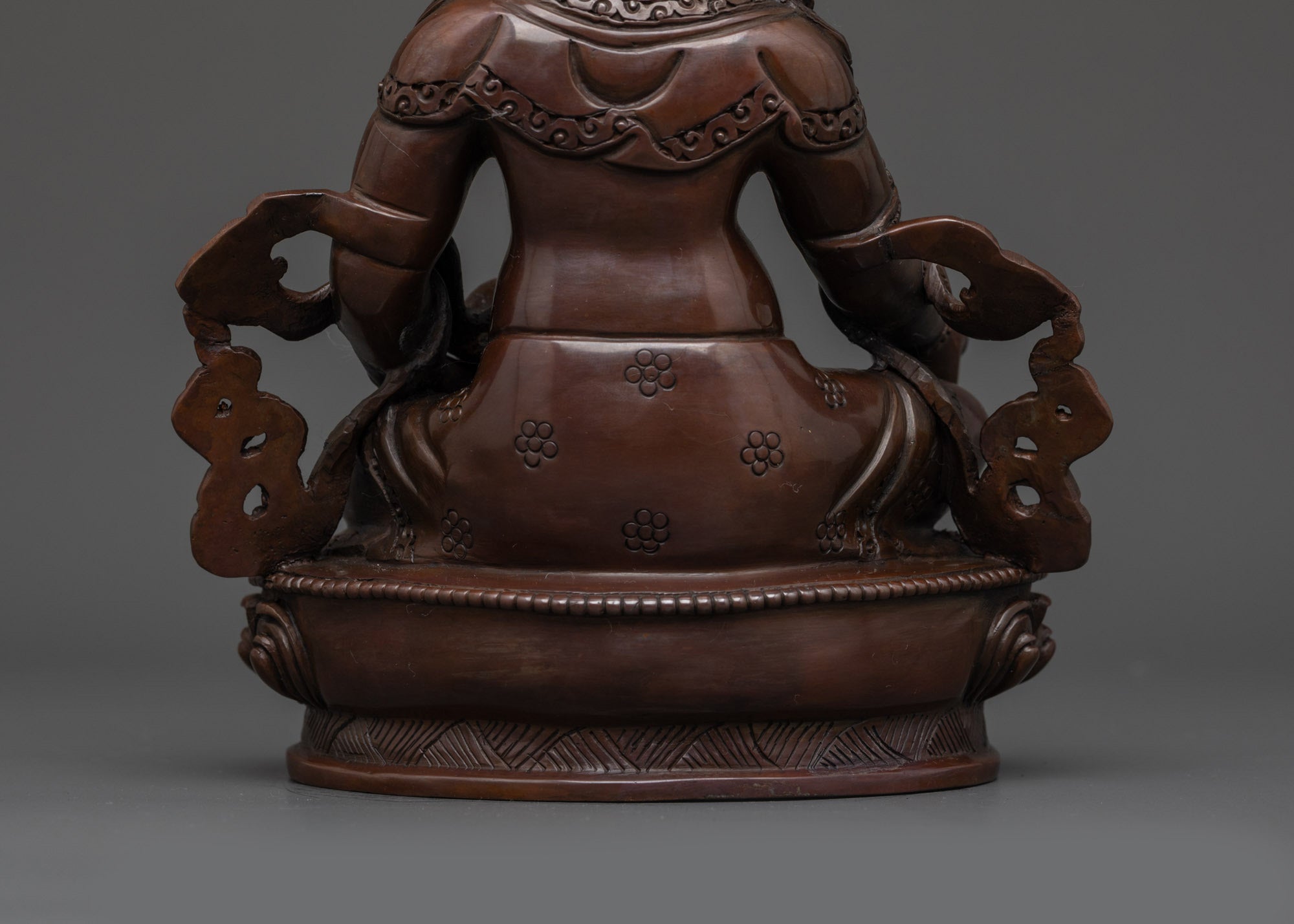 Yellow Dzambhala Statue – Handcrafted Nepalese God of Wealth