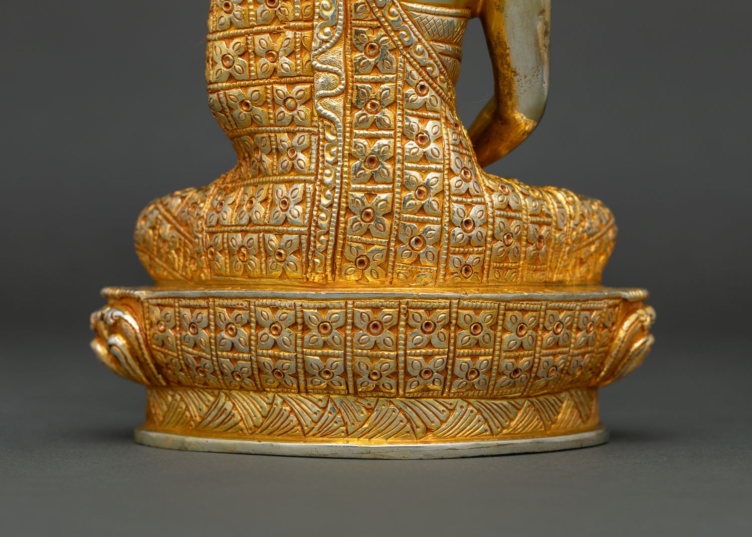 Amitabha Buddha Statue