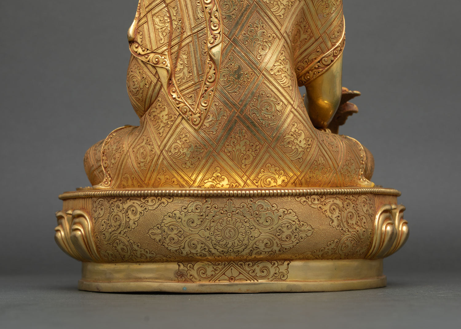 Medicine Buddha Statue for Spiritual Healing and Peace