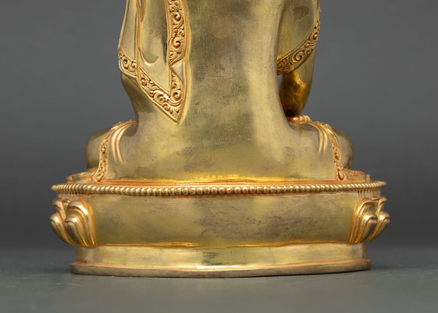 Buddha Shakyamuni Statue | Traditional Buddhist Artwork