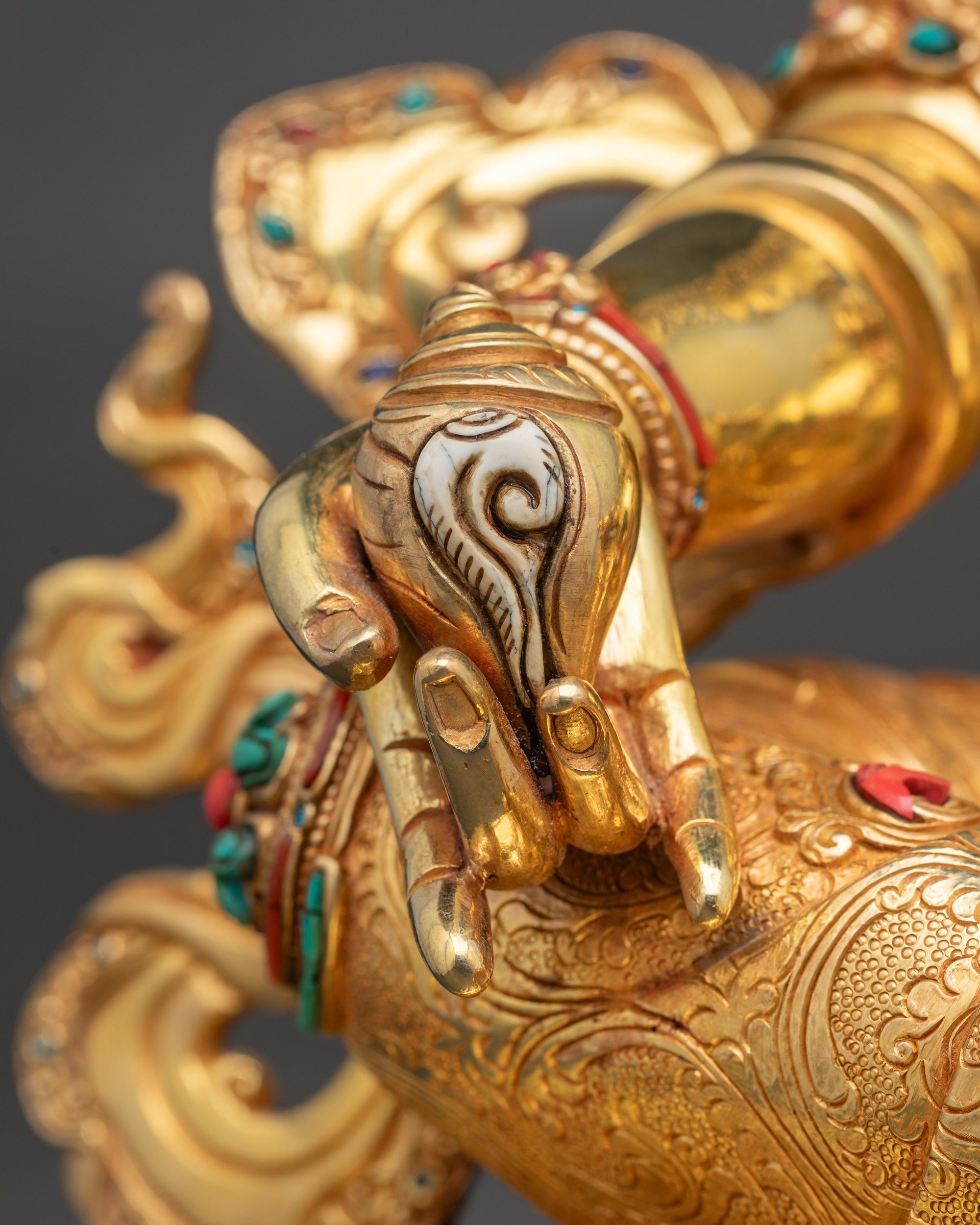 Wealth Blessing Dzambhala Statue | Buddhist God of Fortune