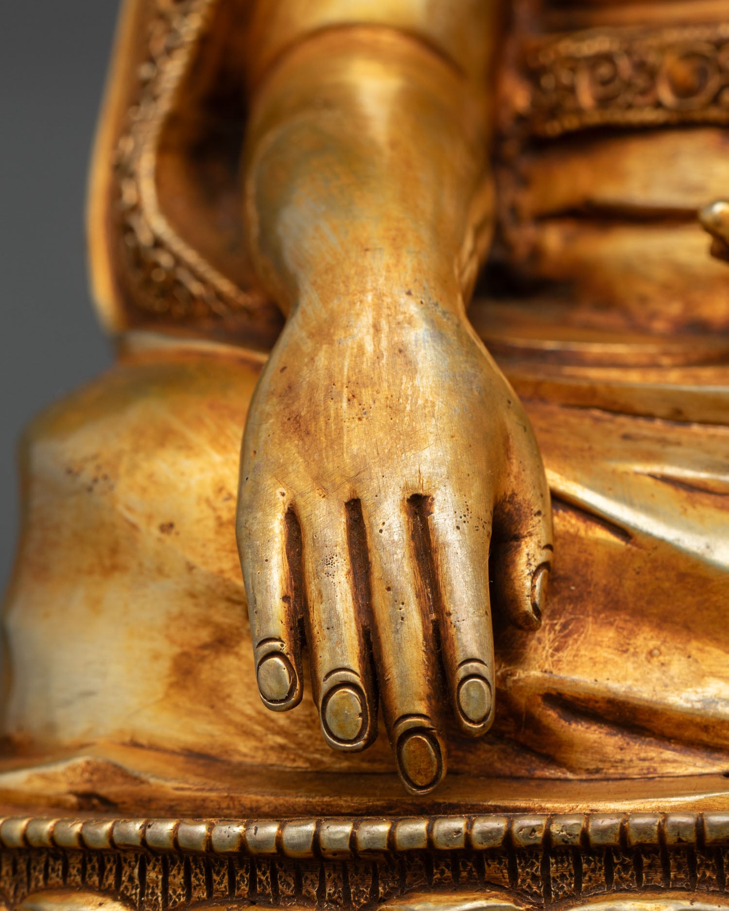 Founder of Bhutan Zhabdrung Rinpoche Statue | Traditional Nepali Craft