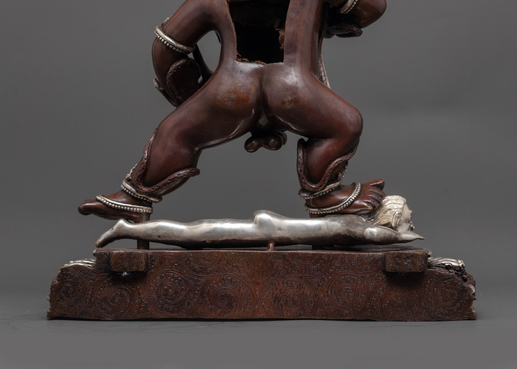Black Dzambhala Statue