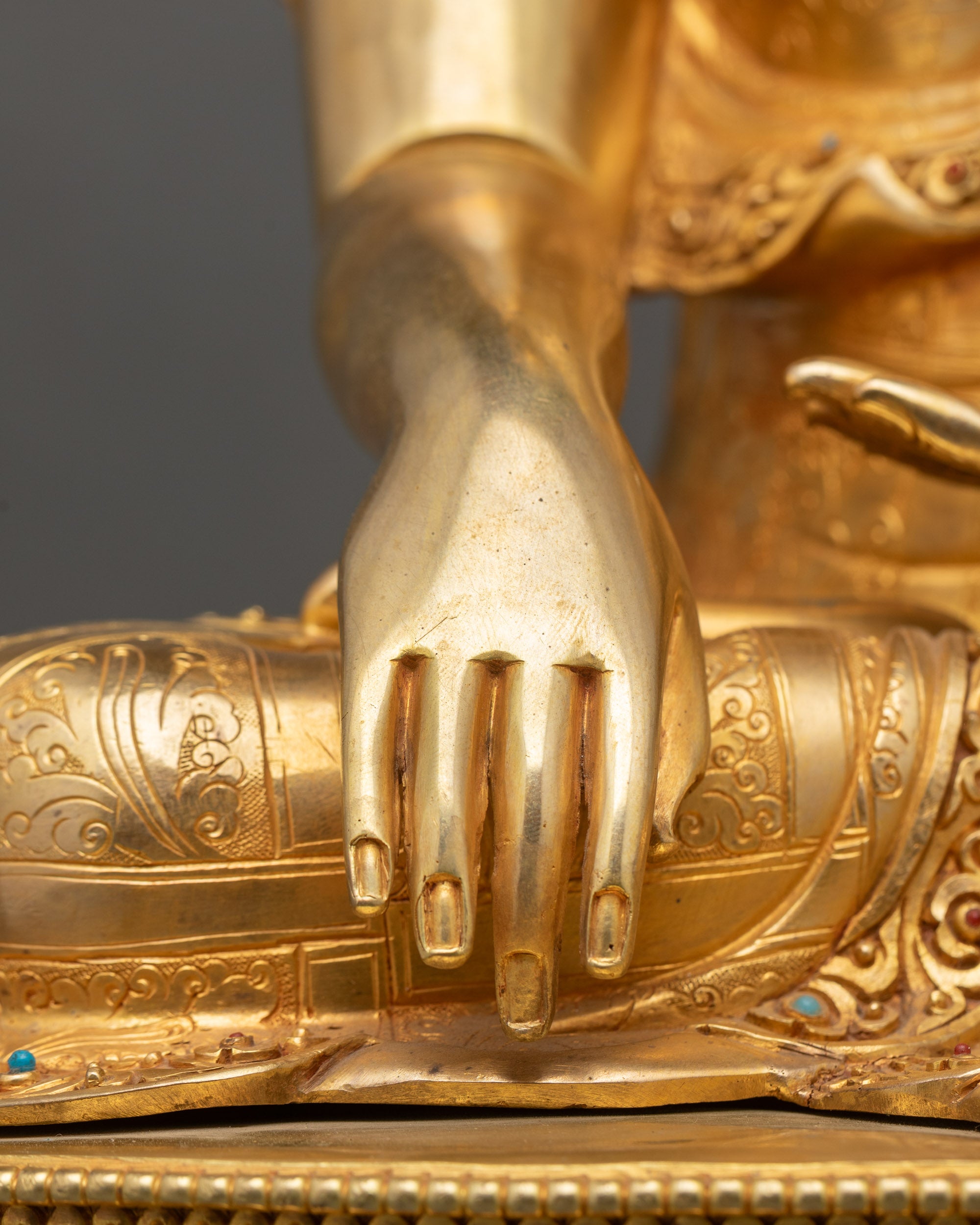 Crowned Shakyamuni Buddha Statue | Enlightened Buddha Figurine