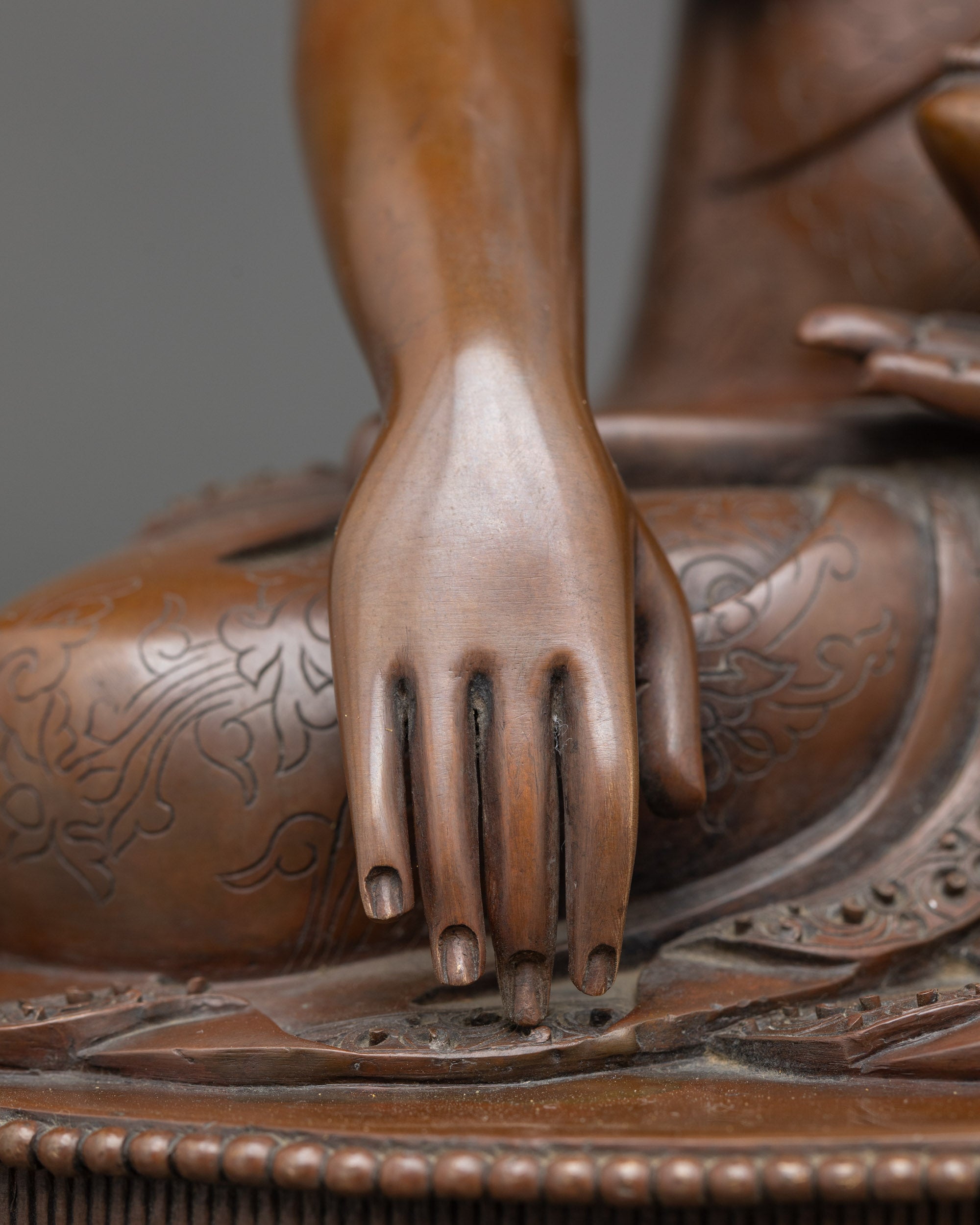 Shakyamuni Crowned Buddha Figurine | Authentic Copper Artwork
