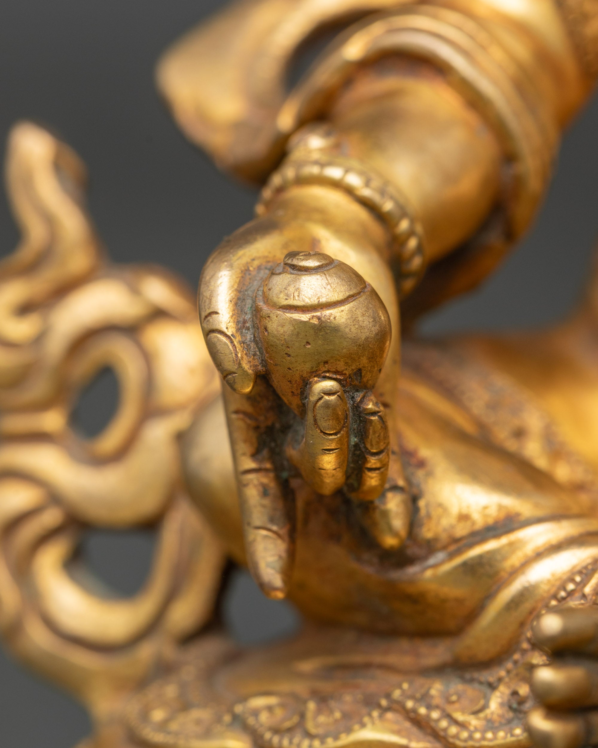 Buddhist Dzambhala Statue - A Symbol of Wealth and Prosperity