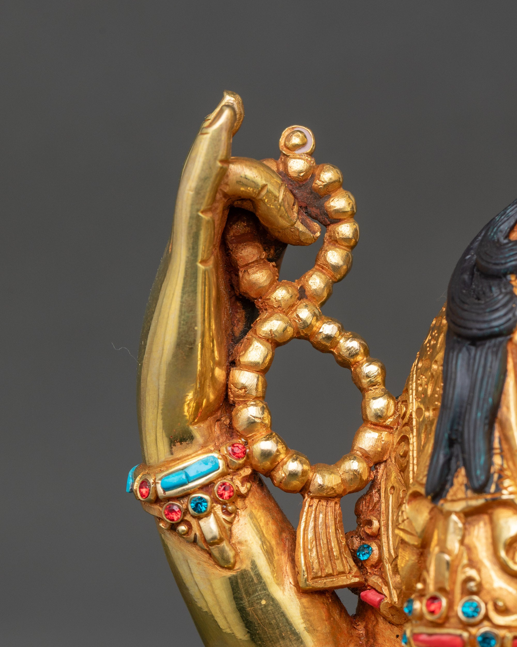 Chenrezig Sculpture for Spiritual Practice | Handcrafted Statue