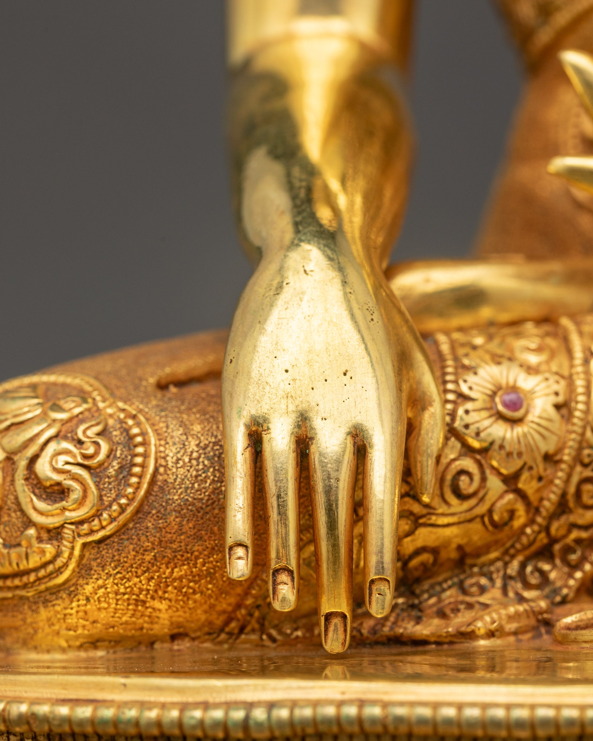 Buy Shakyamuni Buddha Statue | Handcrafted Gold-Gilded Nepalese Art