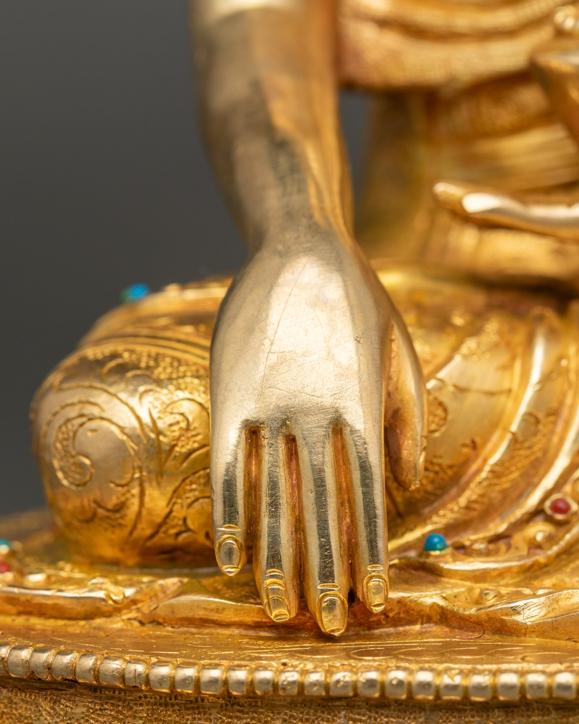 Sakyamuni Tathagata Statue | Inspire Peace with Nepalese Buddhist Art