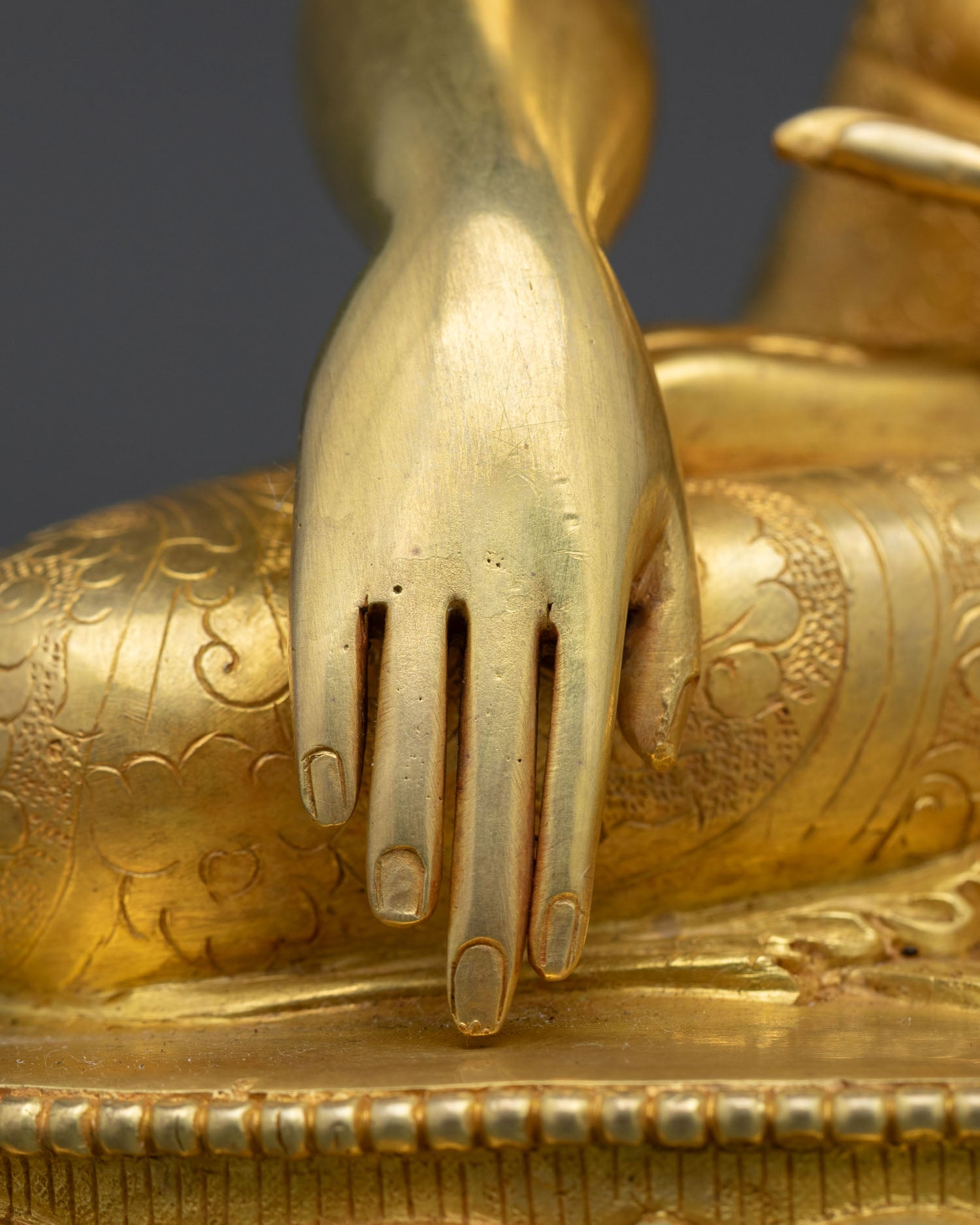 Shakyamuni Buddha Statue | 24K Gold Fire-Gilded Copper Art