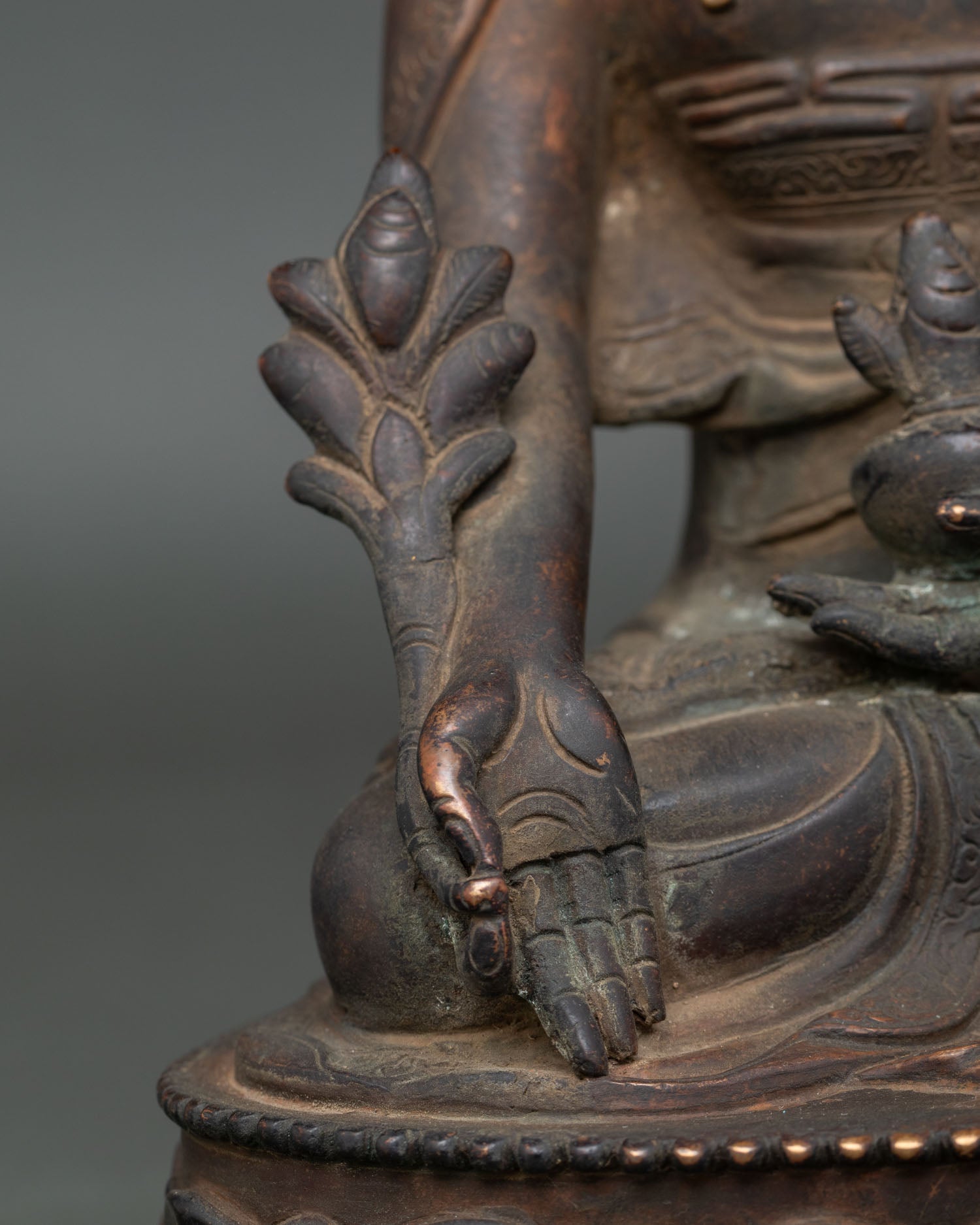 Medicine Buddha Statue