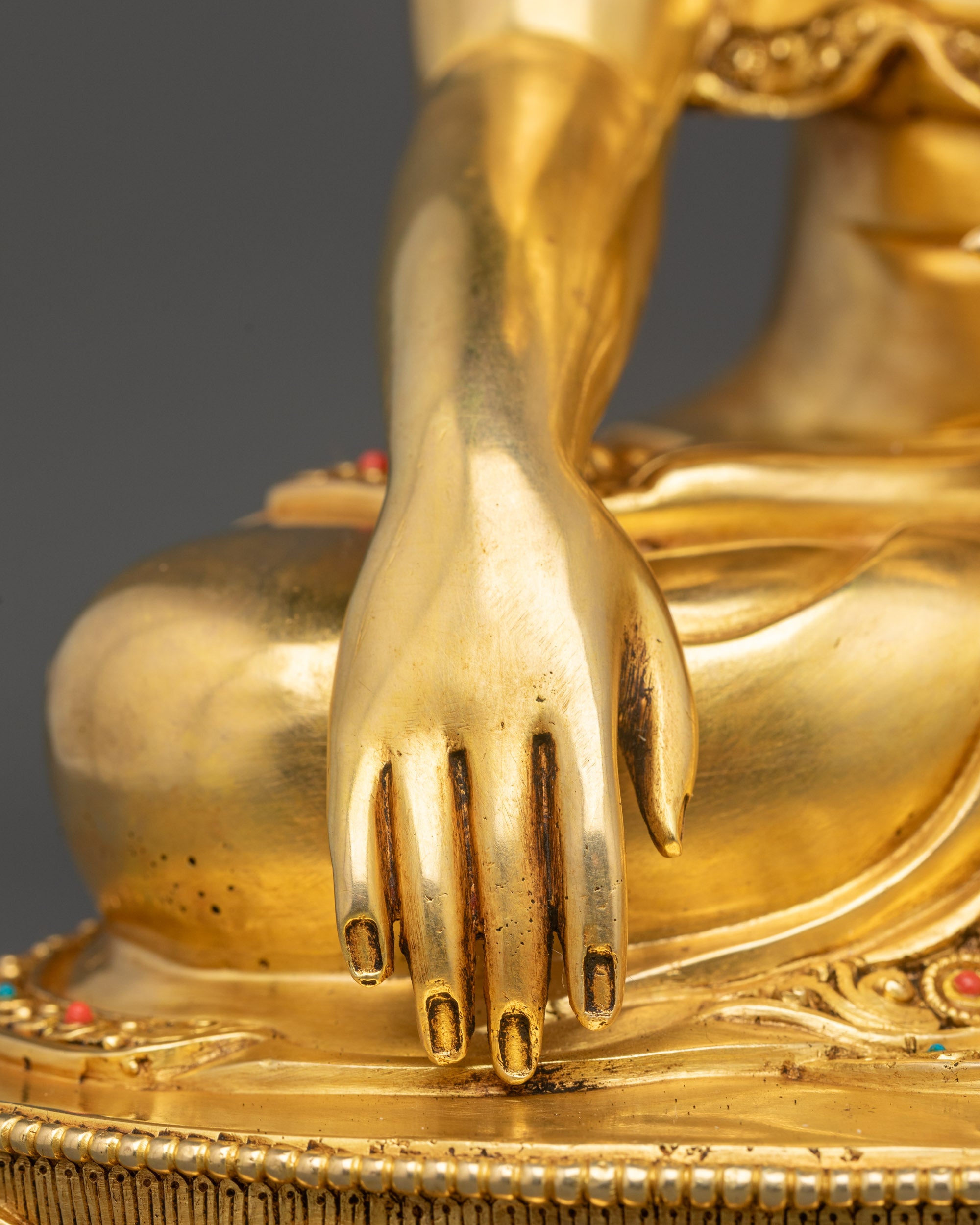 Meditating Buddha Statue | Traditional Lost-Wax Casted Buddhist Art