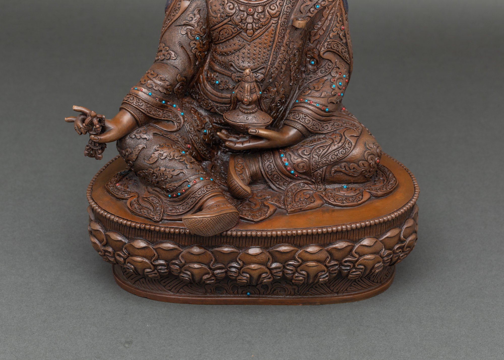Divine Guru Rinpoche Statue | Traditional Himalayan Buddhist Art