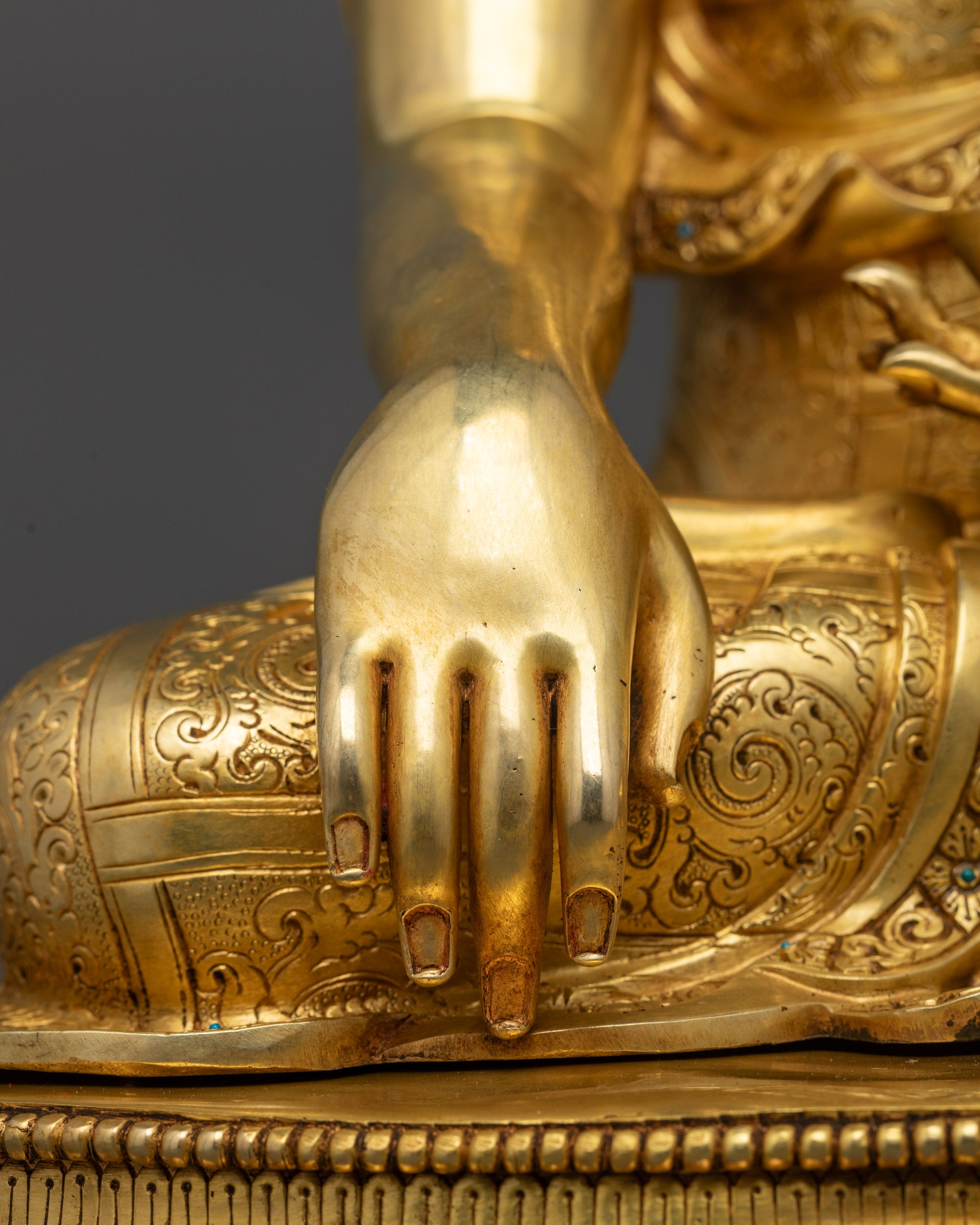 Traditional Buddha Shakyamuni Sculpture | Artisan-Crafted Tibetan Art