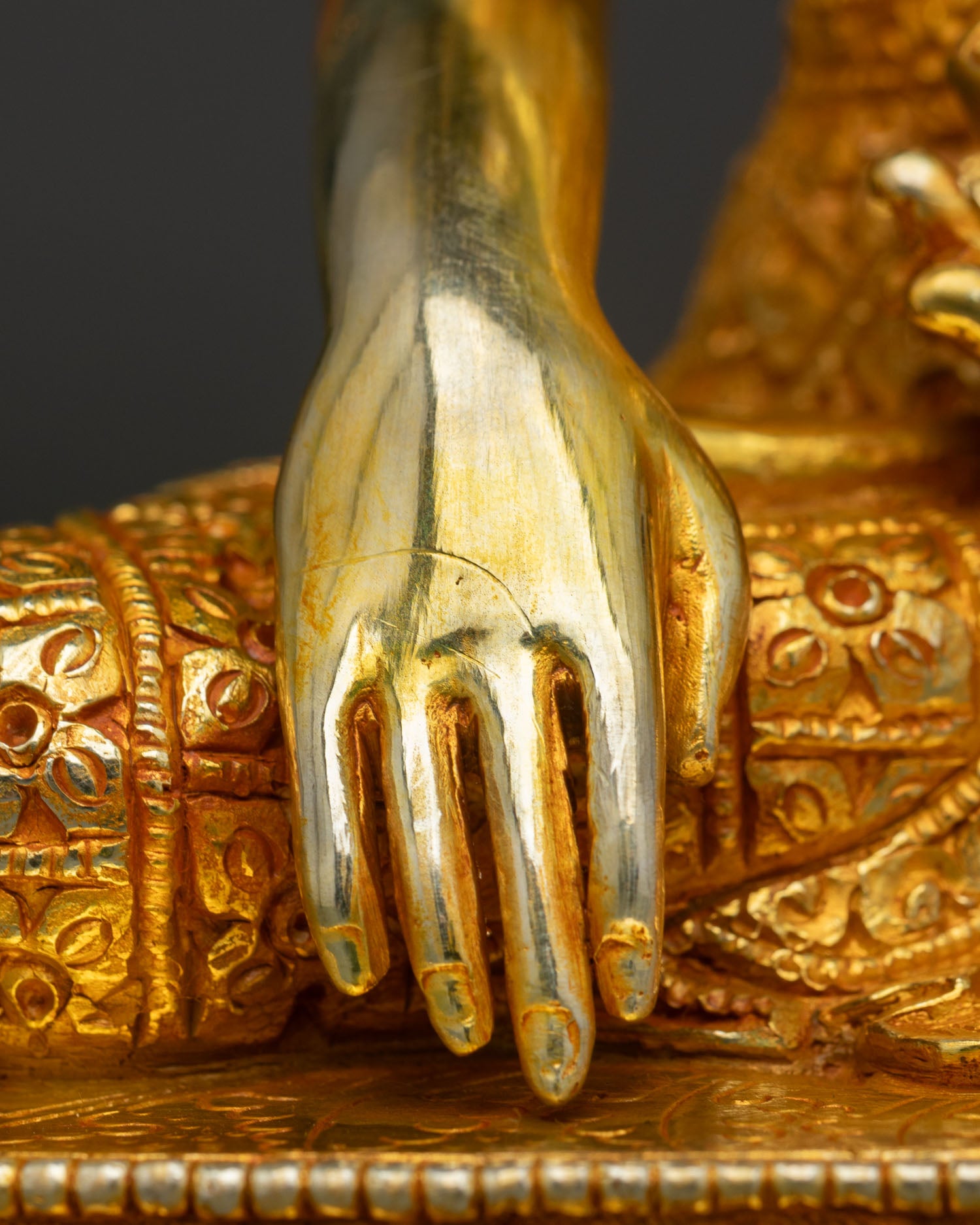 Shakyamuni Buddha Statue