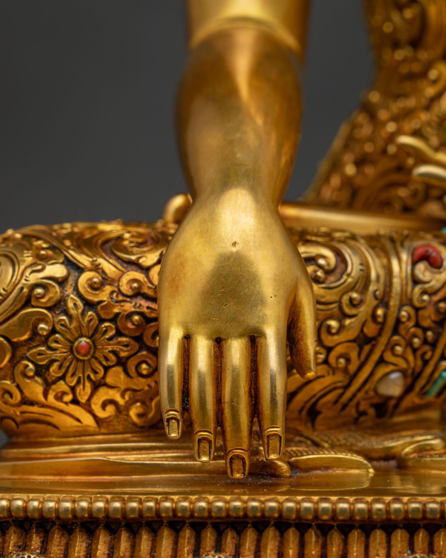 Buddha Statue | Historical Sage Figure for Deep Mindfulness Meditation