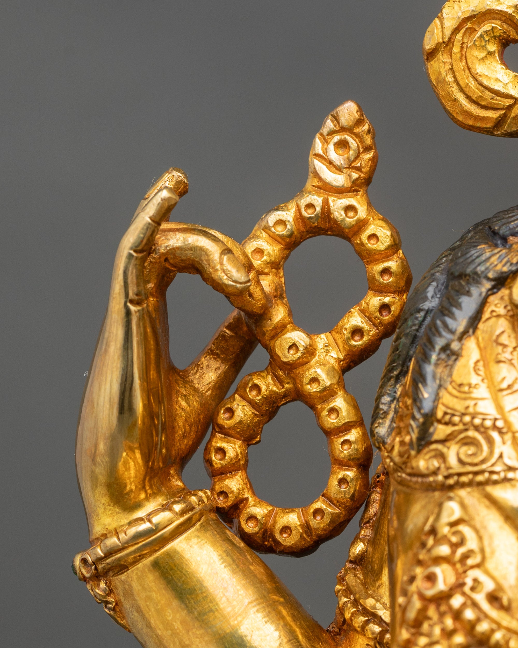 Sacred Chenrezig Statue | Four-Armed Avalokiteshvara Art from Nepal