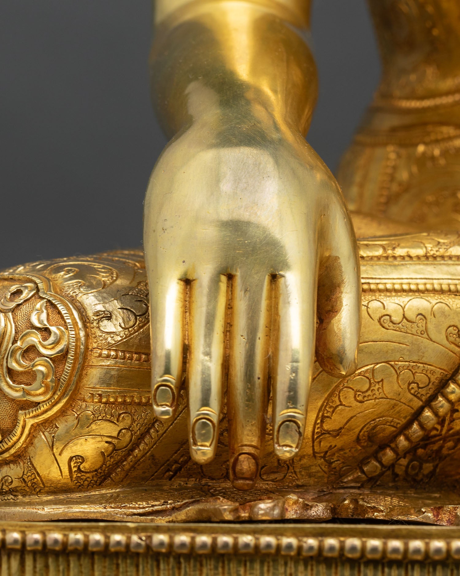 Enlightened Shakyamuni Buddha Statue – Peaceful Home Decor