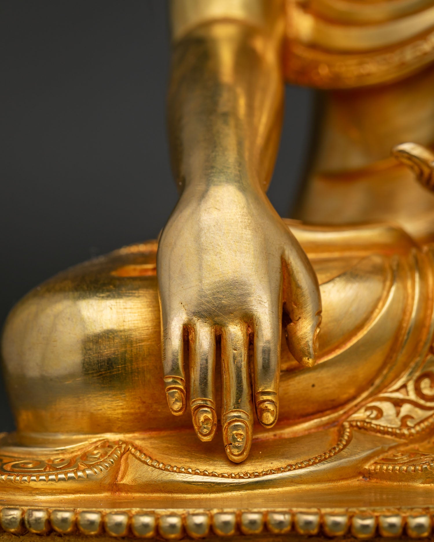 Buddha Shakyamuni Statue