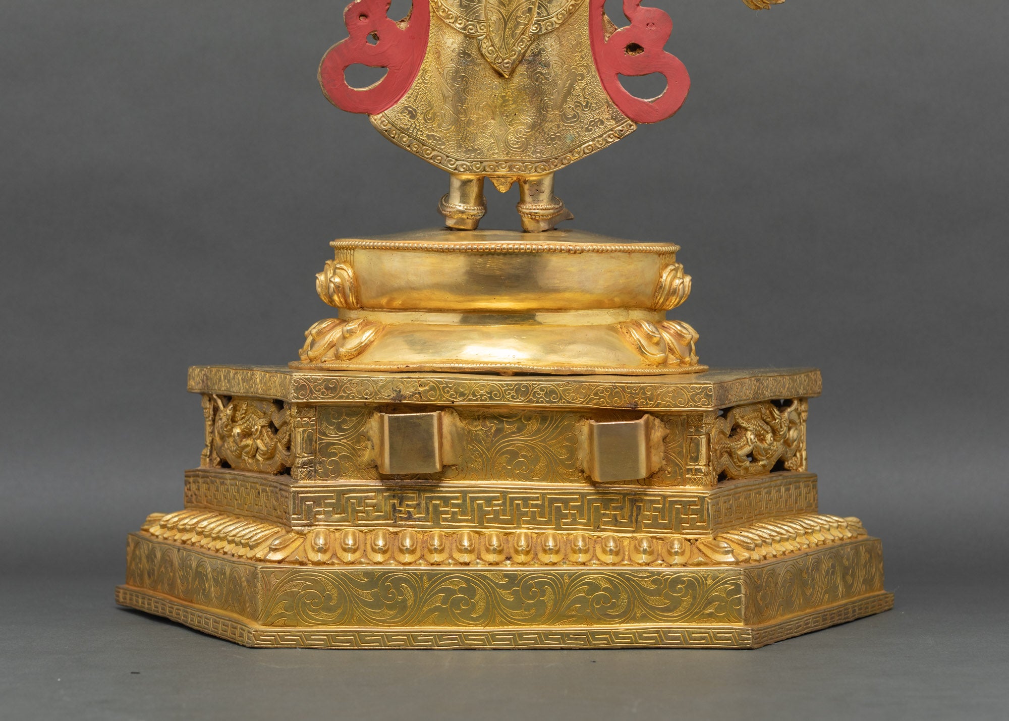 Thousand-Armed Avalokiteshvara Statue | The Compassionate Bodhisattva