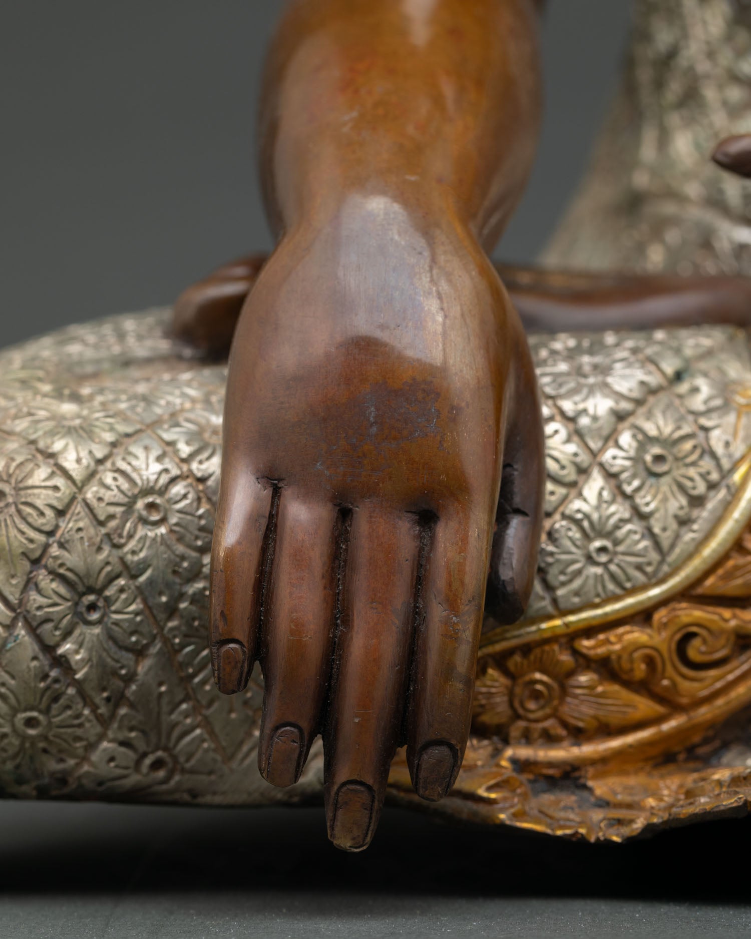 Tathagata Shakyamuni Buddha Statue for Meditation & Spiritual Decor