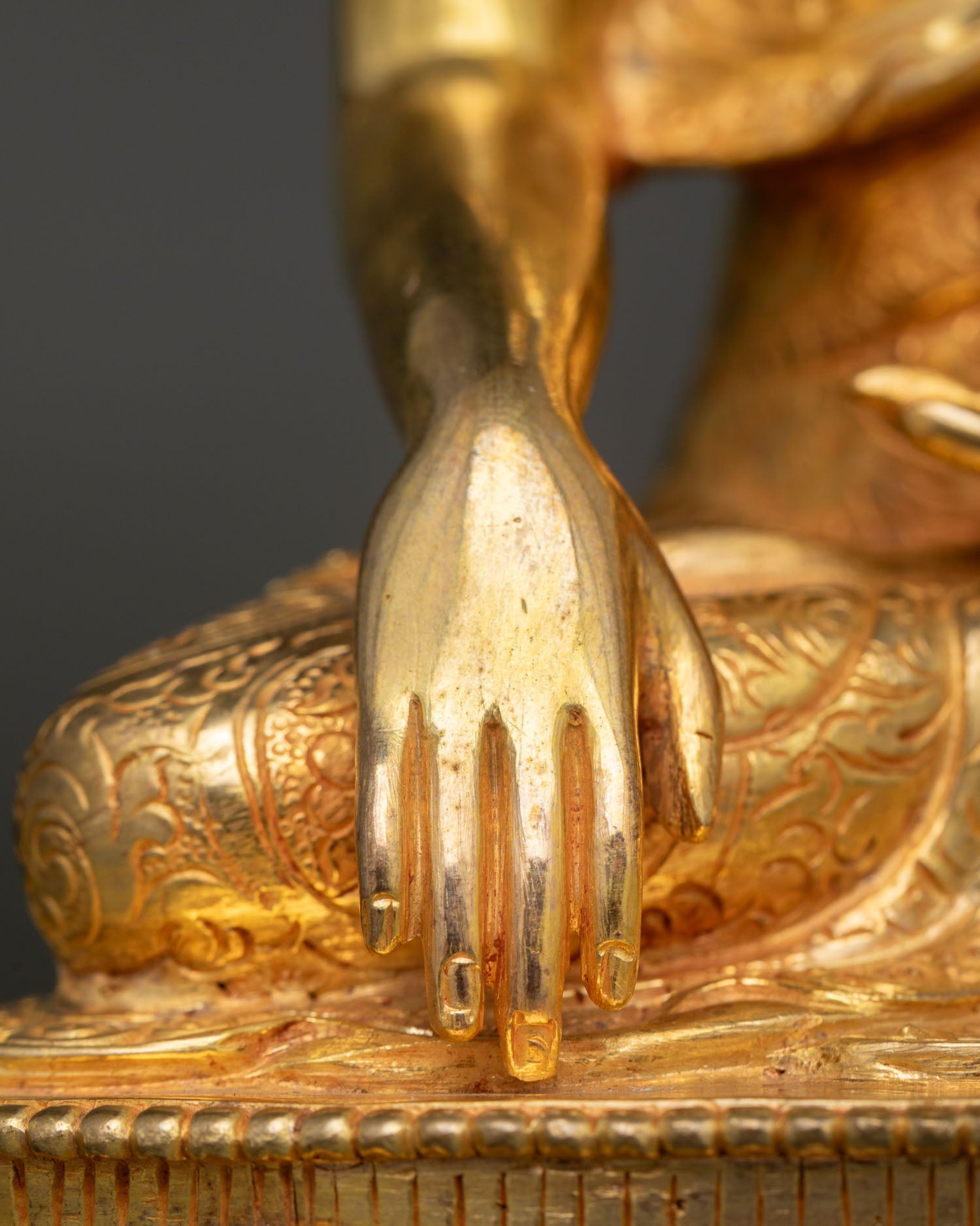 Buddha Shakyamuni Statue