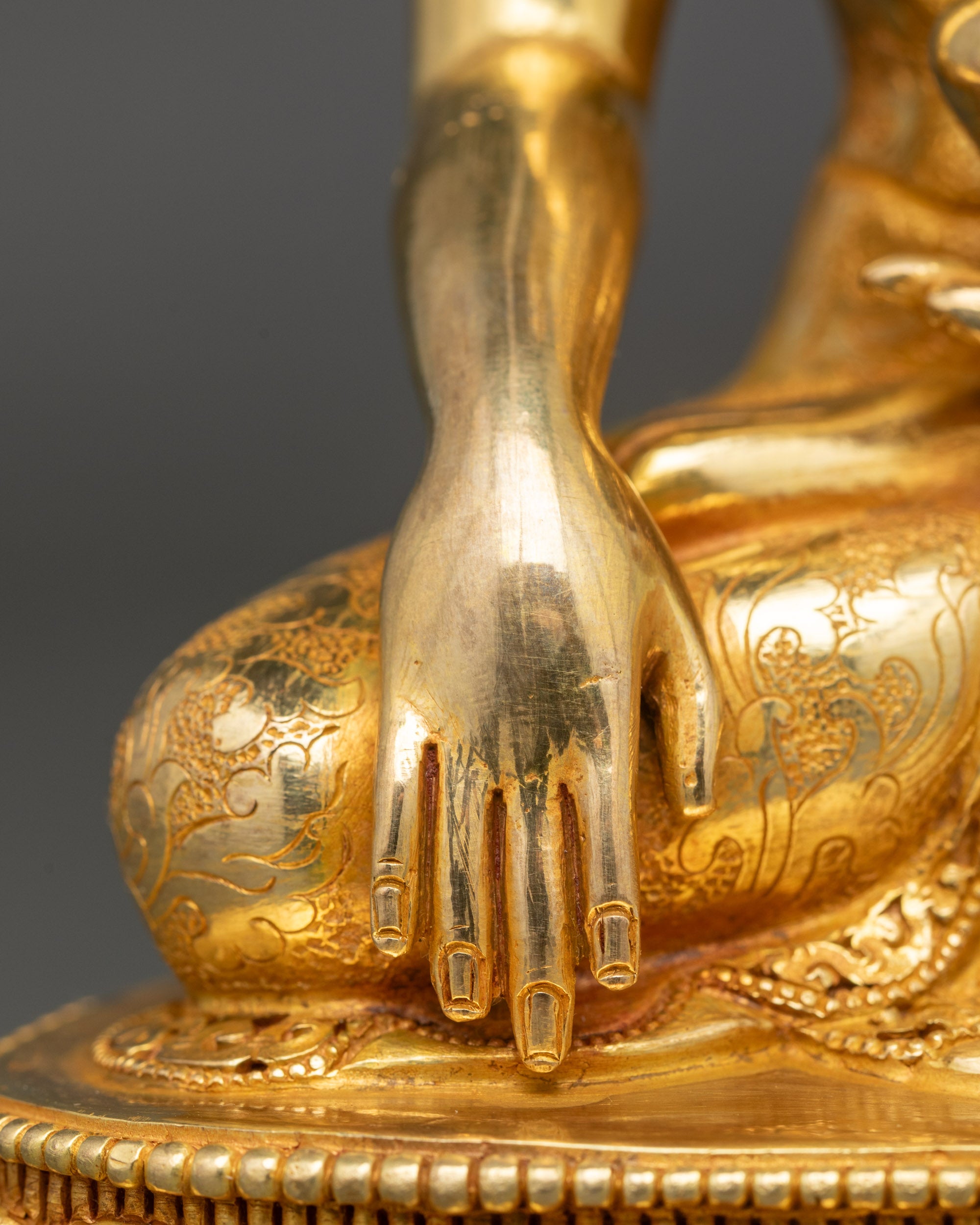 Shakyamuni Buddha Statue