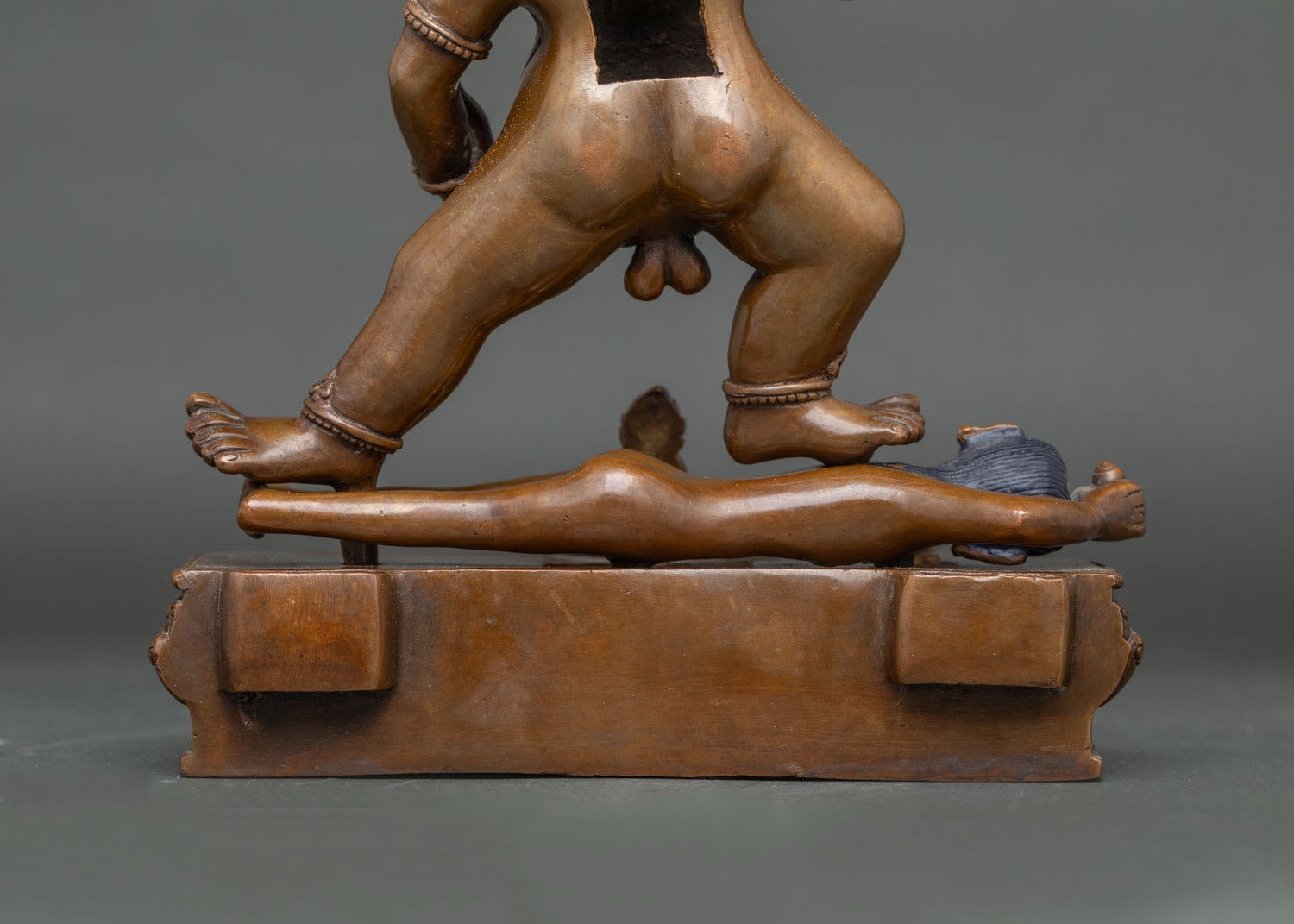 Black Dzambhala Statue