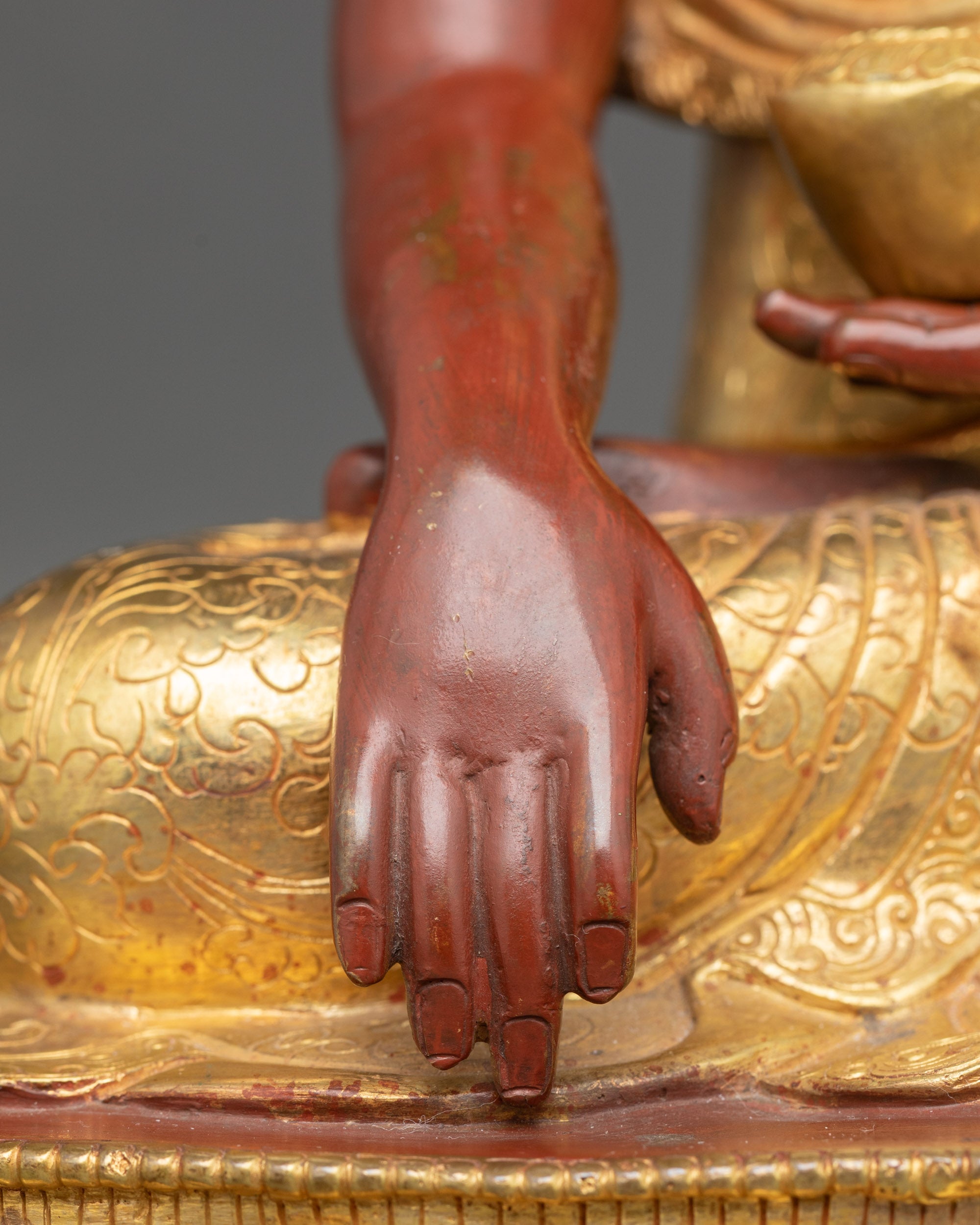 Buddha Shakyamuni Statue