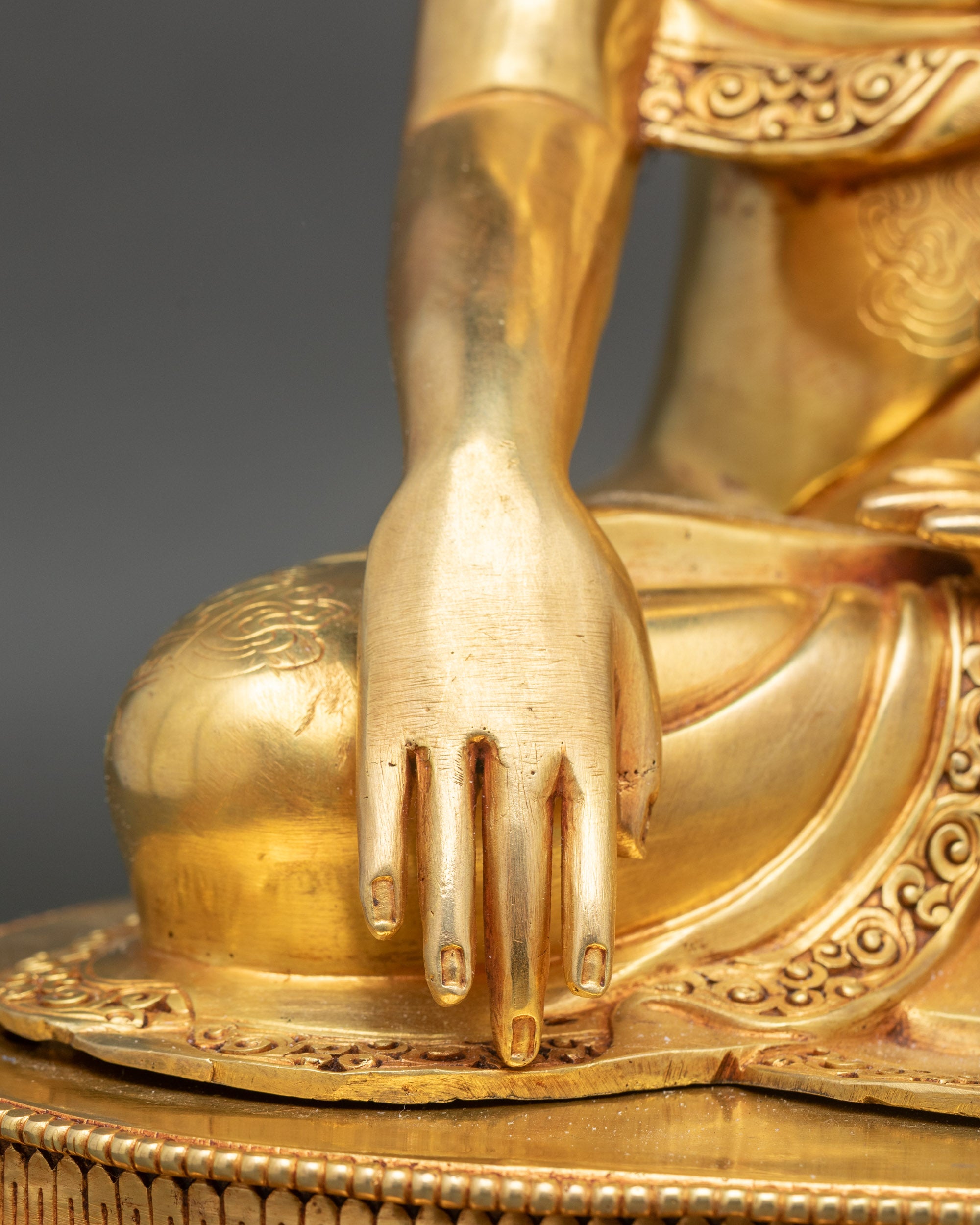 Shakyamuni Buddha Statue – Buddhist Artwork from Nepal