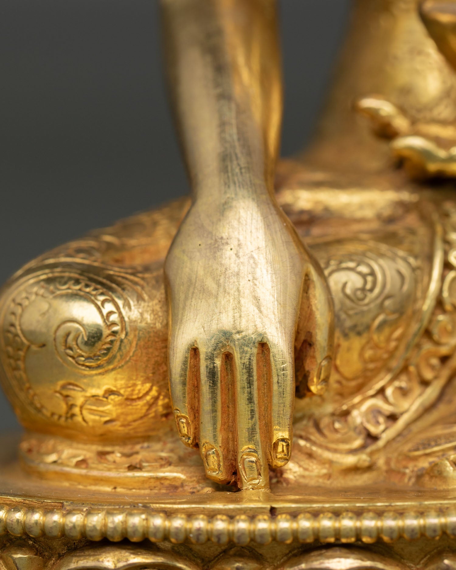 Buddha Shakyamuni Statue