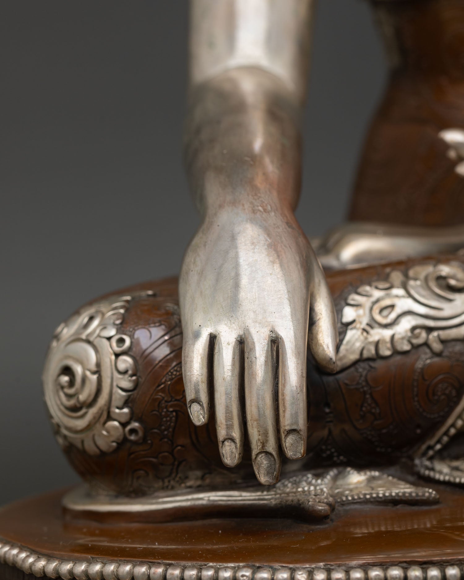 Buddha Shakyamuni | Artisan Crafted Buddhist Sculpture