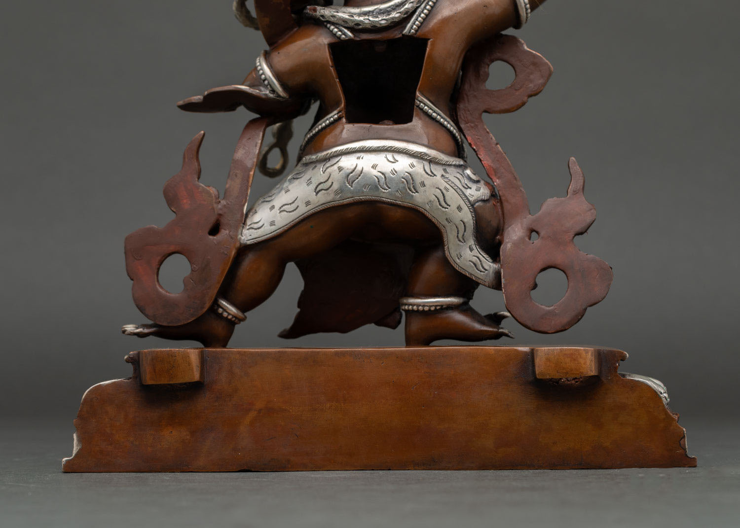 Vajrapani Statue – Buddhist Thunderbolt Bearer Artwork
